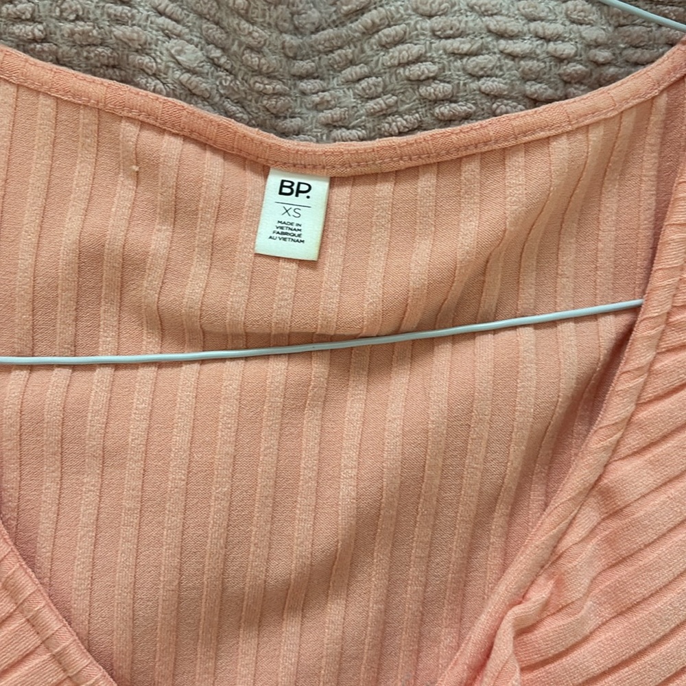 BP Ribbed Ruffle Tie Hem Top - Picture 4 of 4